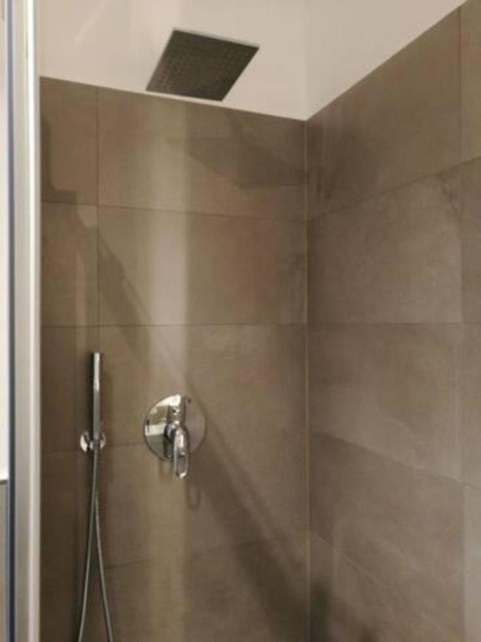 Appartamento Con Grande Terrazzo In Via Lomellina - Lome 527 Milán Exterior foto